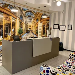 Vintage Hotel