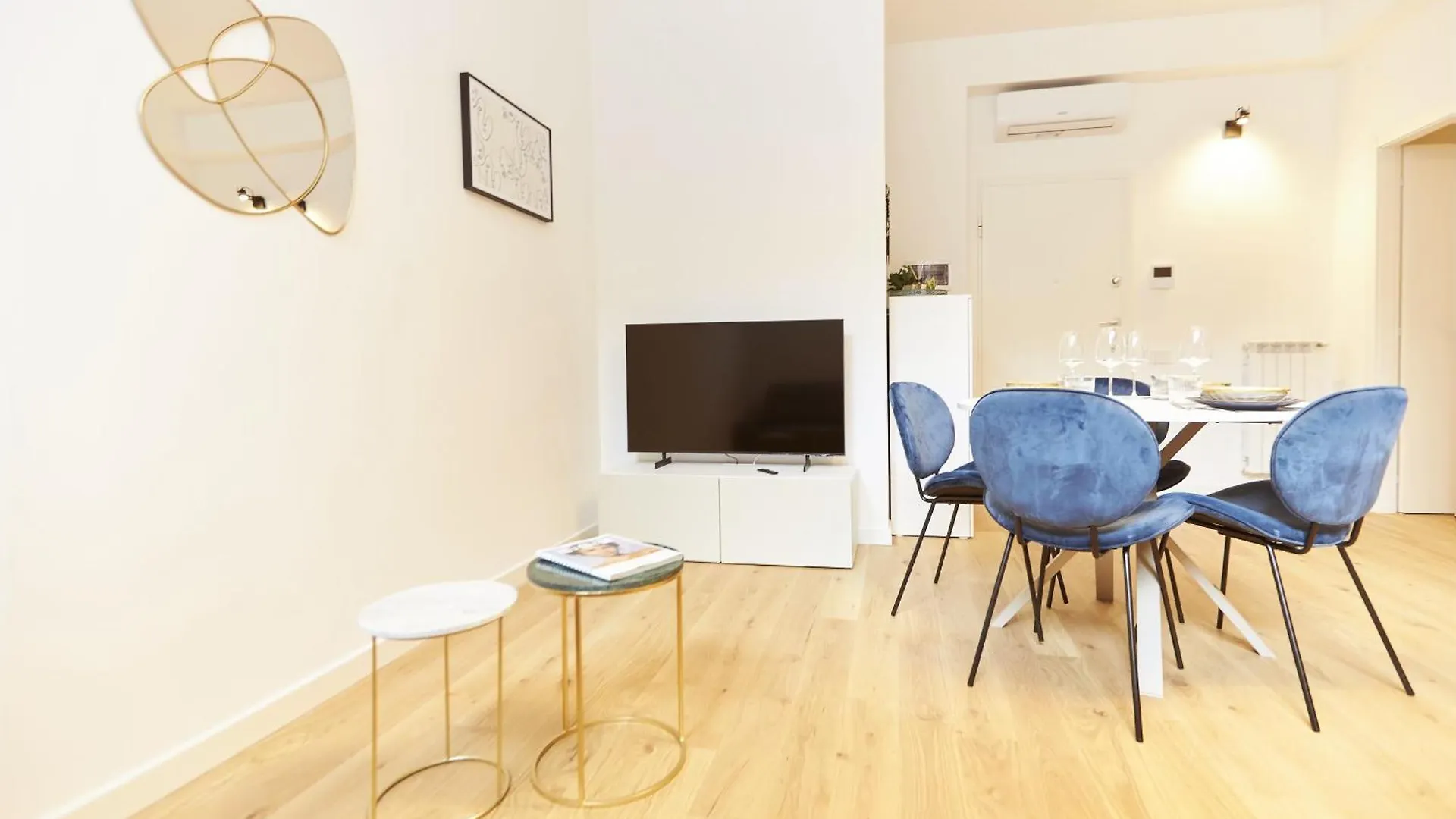 Milano Urban Flats - City Center Apartments  Милан